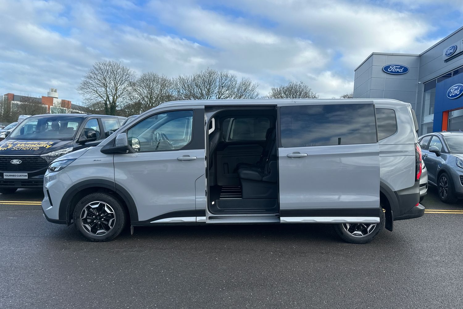 Used Ford Tourneo Custom 2025 for sale - 77272261: Photo 20