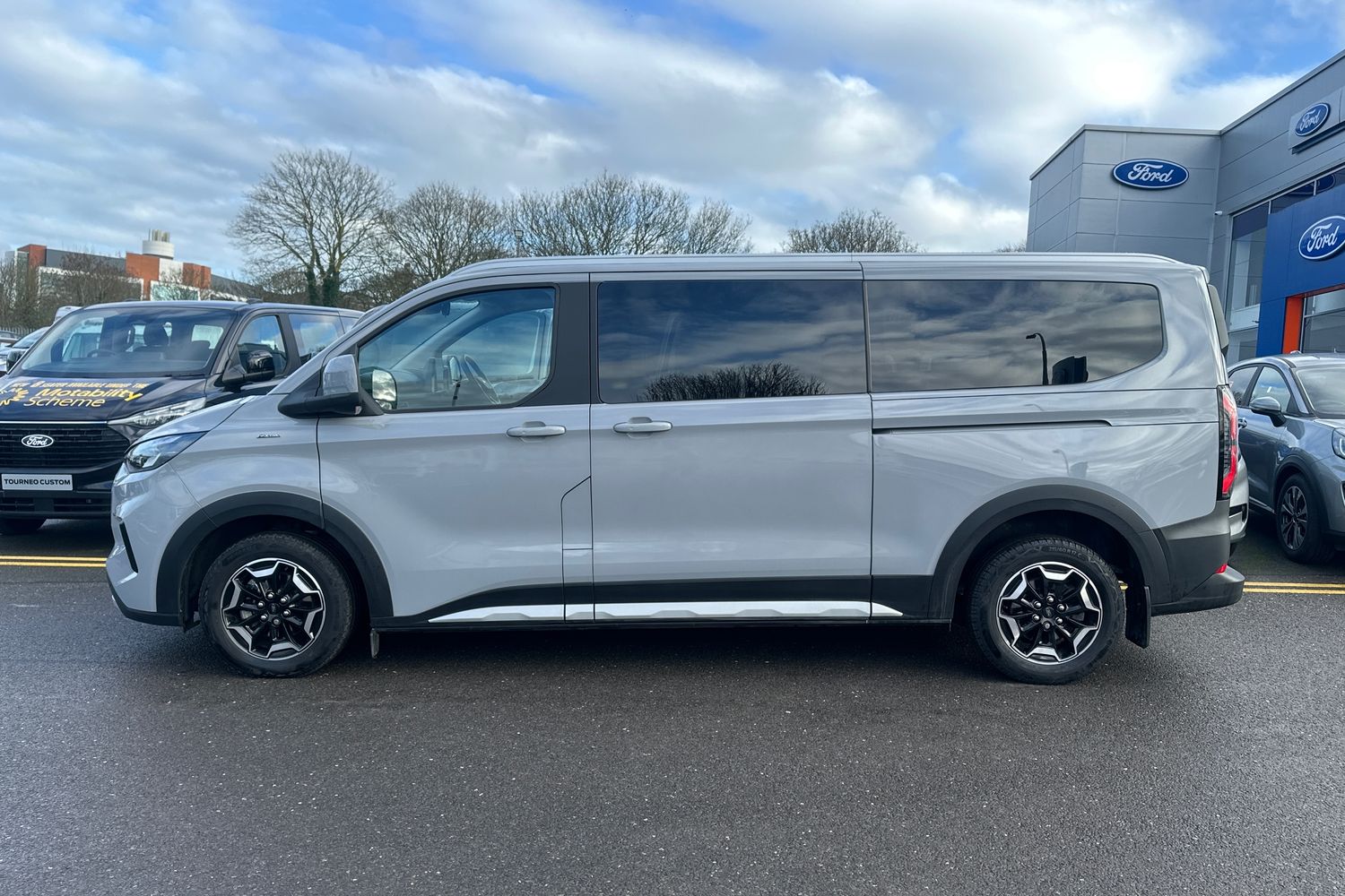 Used Ford Tourneo Custom 2025 for sale - 77272261: Photo 8