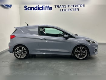 Used Ford Fiesta 2021 for sale - 77180601: Photo