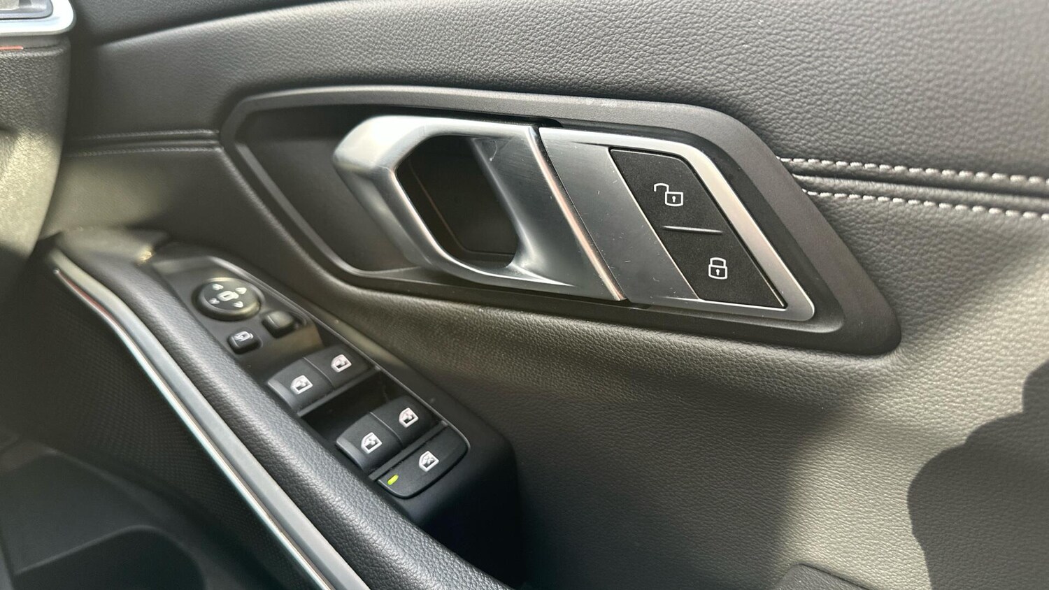 Used BMW 3 Series for sale - 77670814: Photo 26