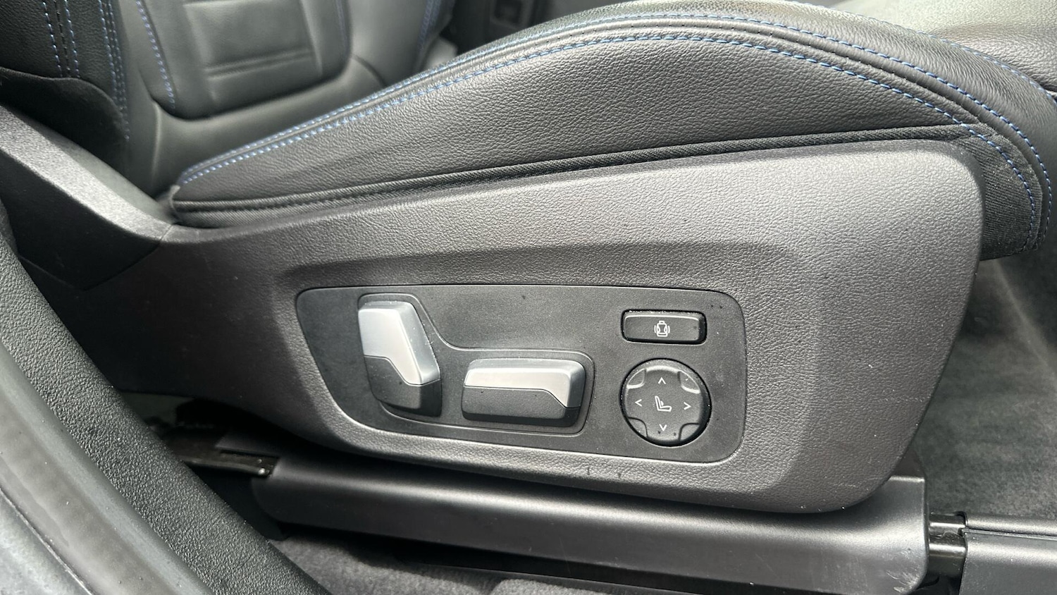 Used BMW iX3 2023 for sale - 77604599: Photo 40