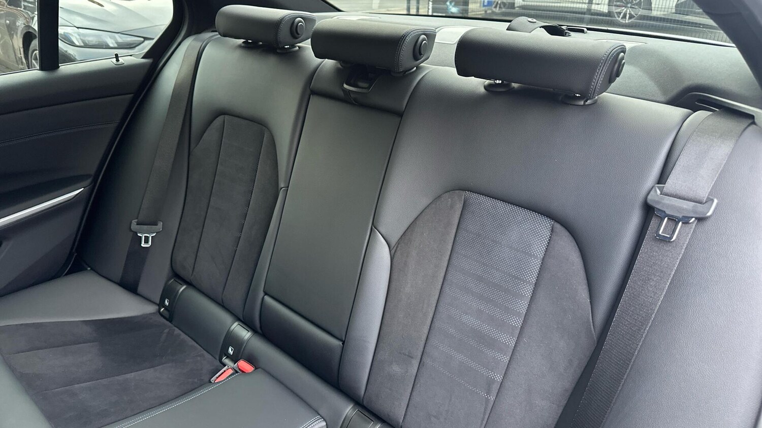 Used BMW 3 Series 2024 for sale - 77604556: Photo 12