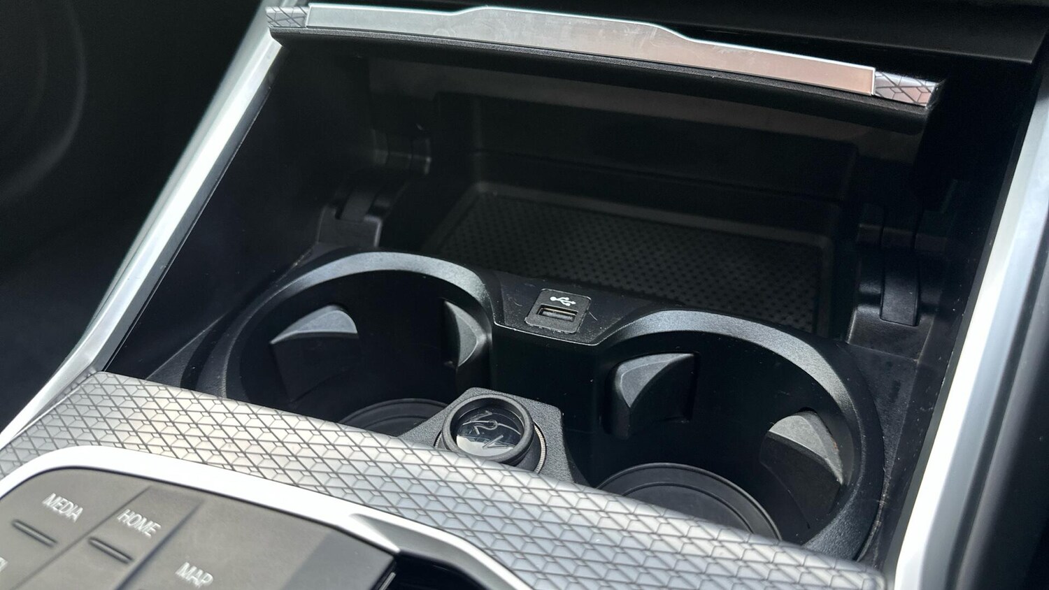 Used BMW 3 Series 2024 for sale - 77604556: Photo 27