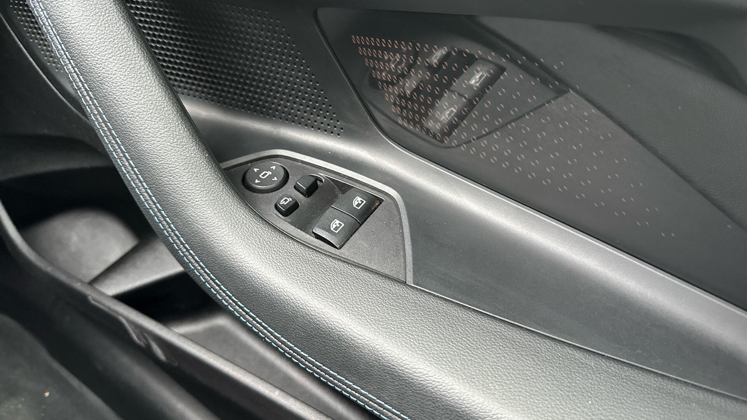 Used BMW 2 Series 2023 for sale - 77604539: Photo 41