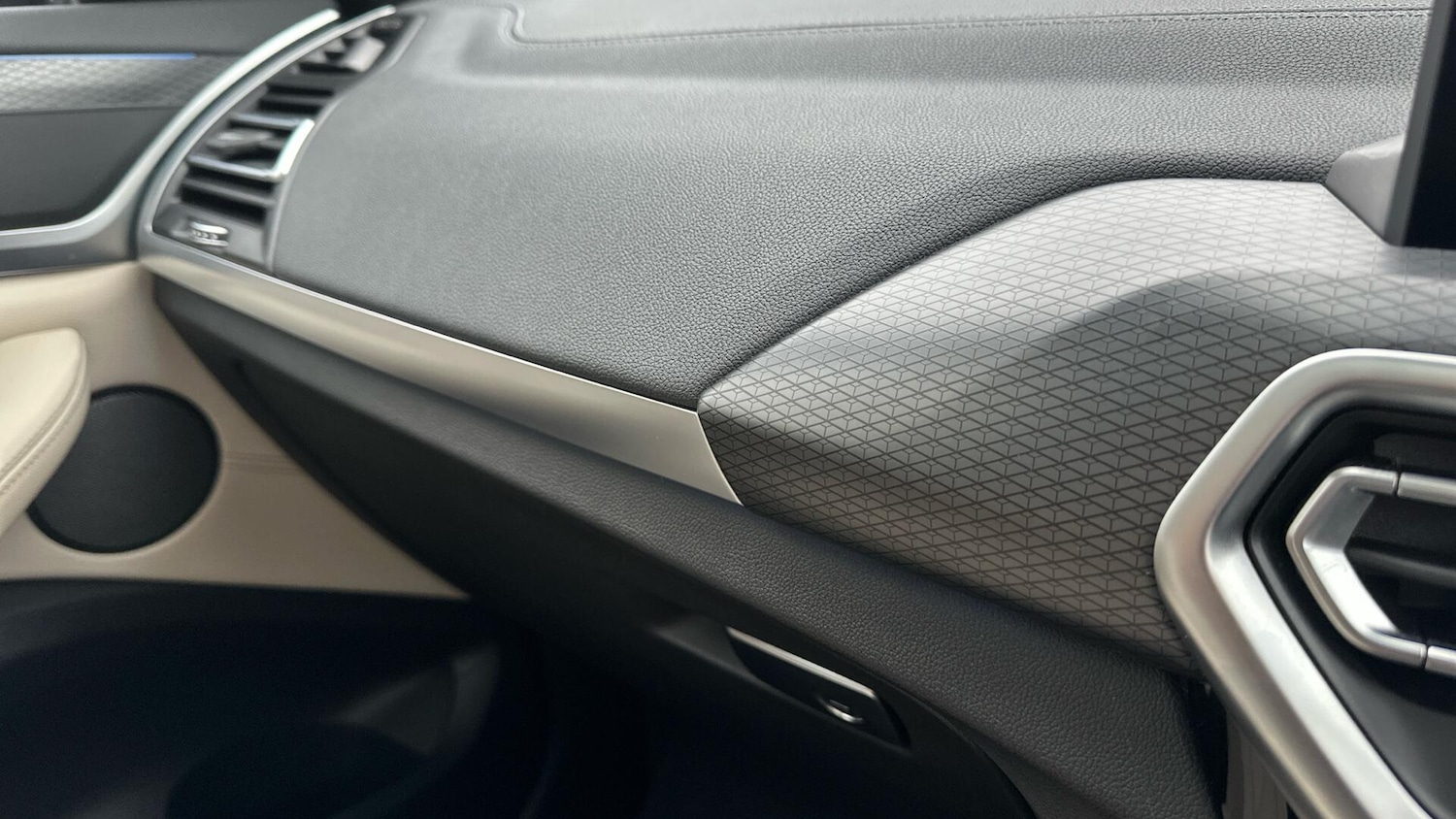 Used BMW iX3 2022 for sale - 77604528: Photo 25