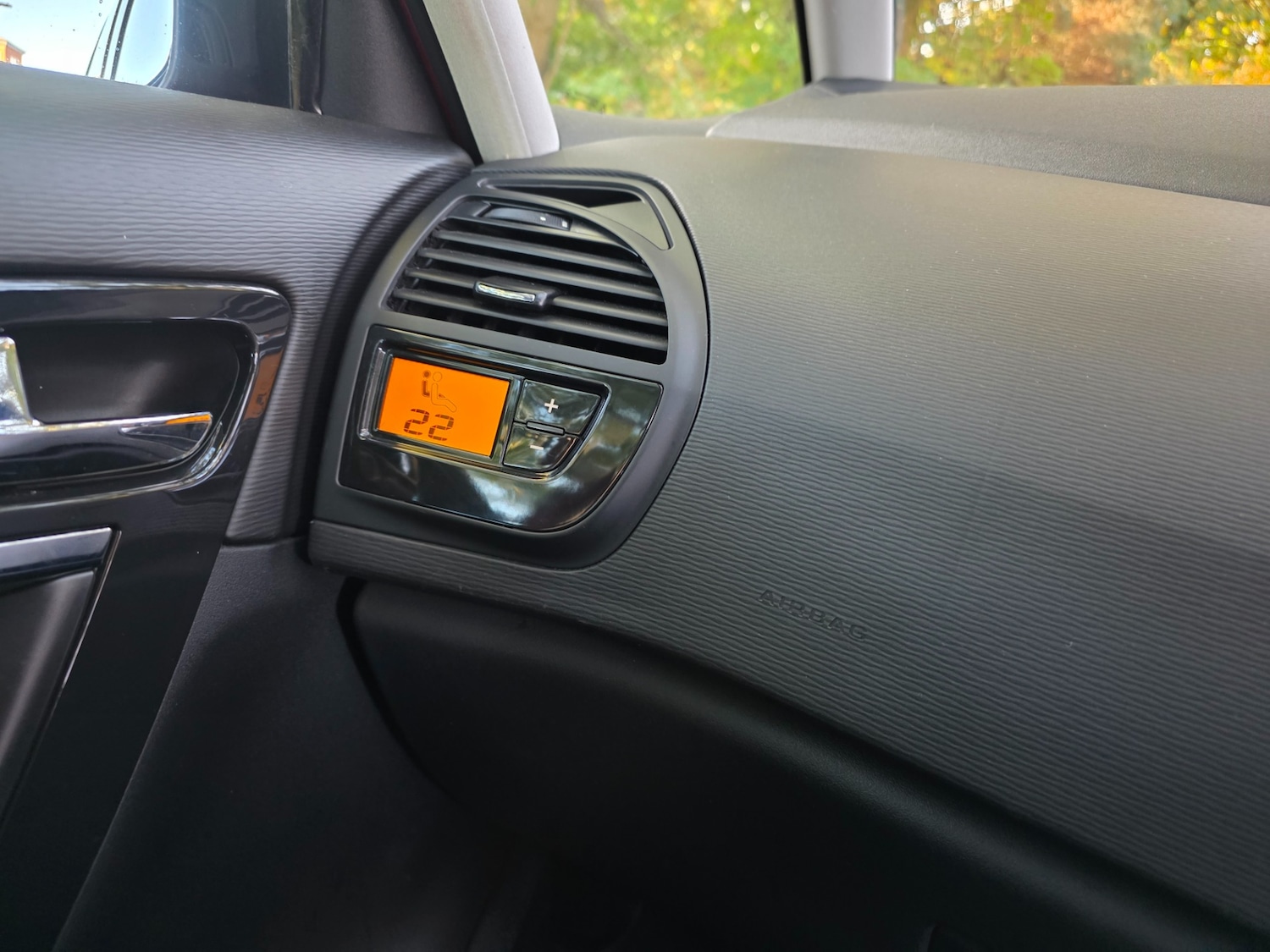 Used Citroen C4 Picasso 2013 for sale - 76352185: Photo 24