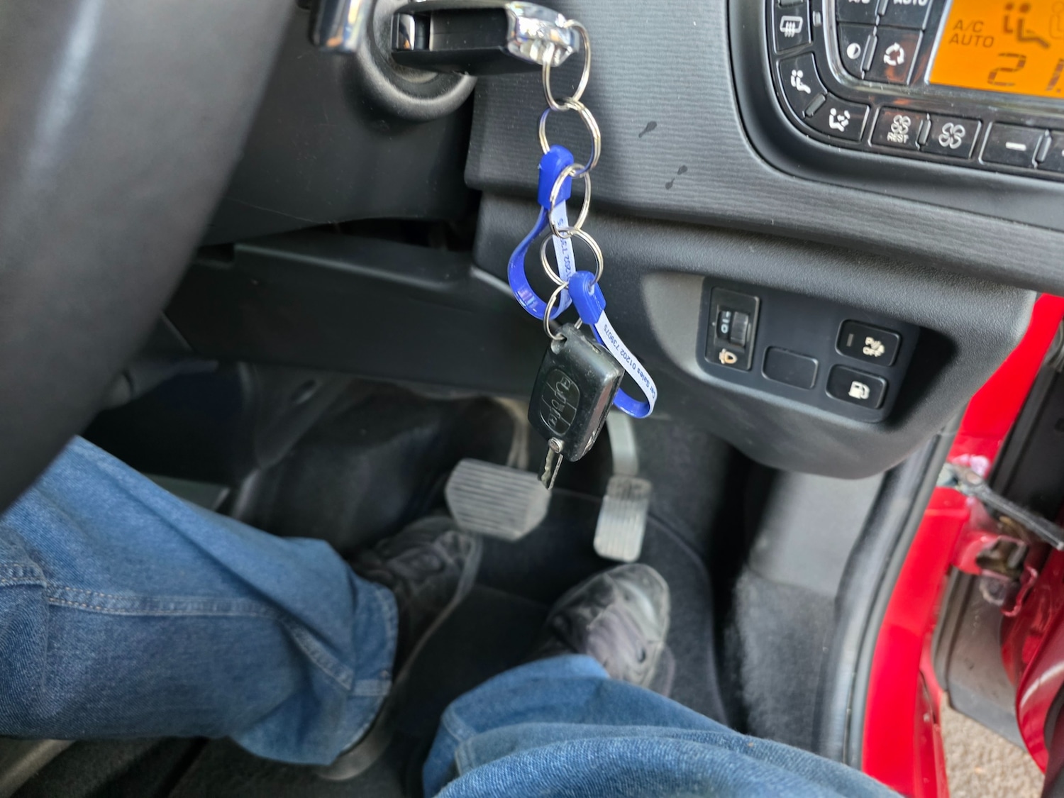 Used Citroen C4 Picasso 2013 for sale - 76352185: Photo 26