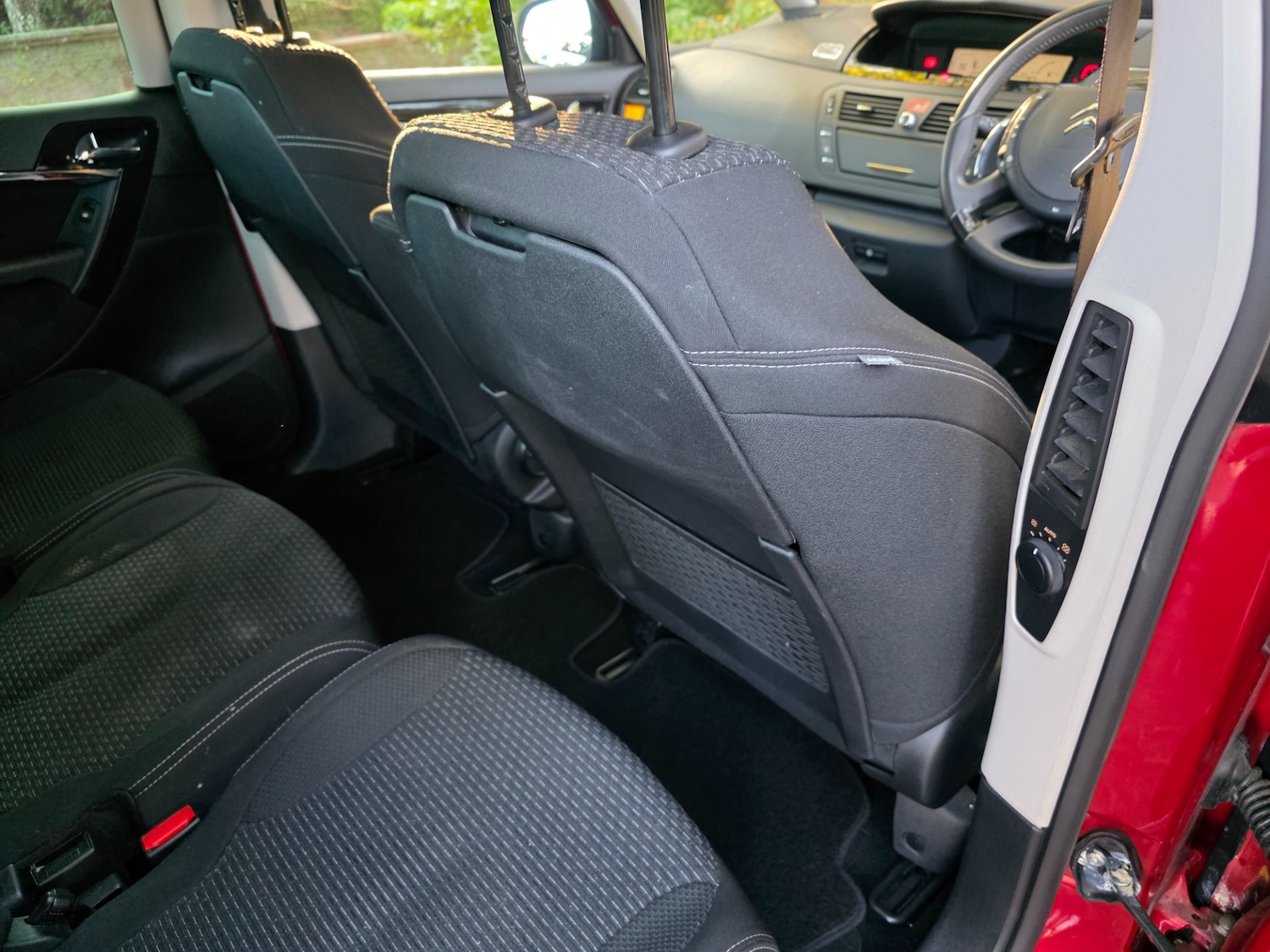 Used Citroen C4 Picasso 2013 for sale - 76352185: Photo 30