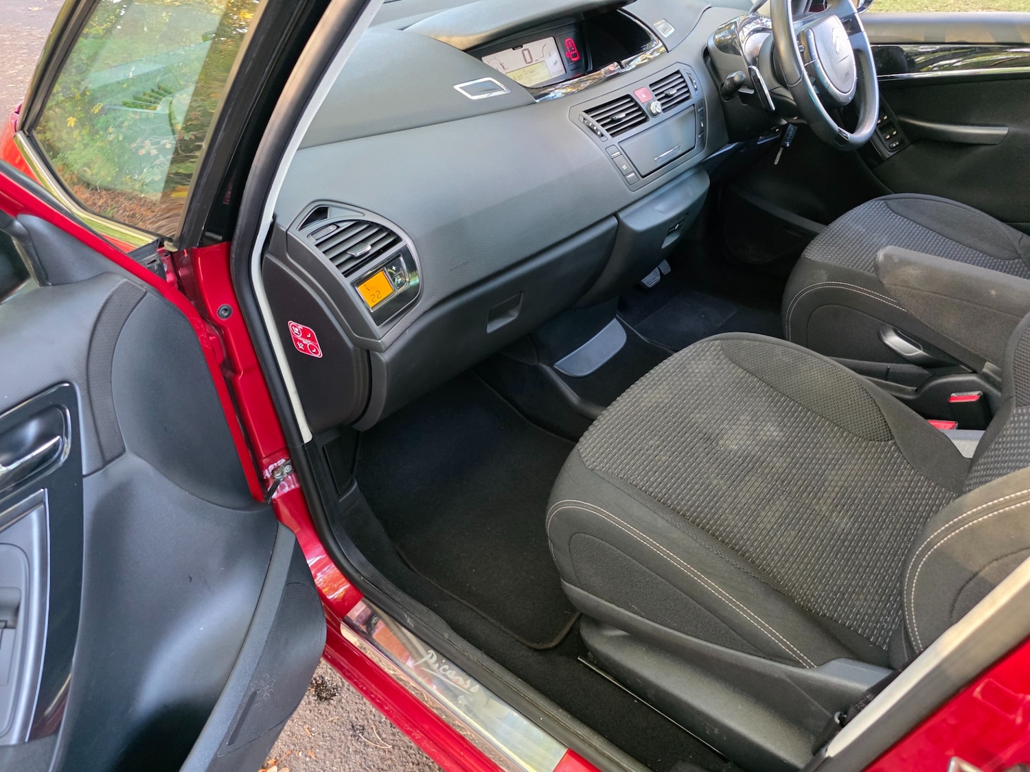 Used Citroen C4 Picasso 2013 for sale - 76352185: Photo 45