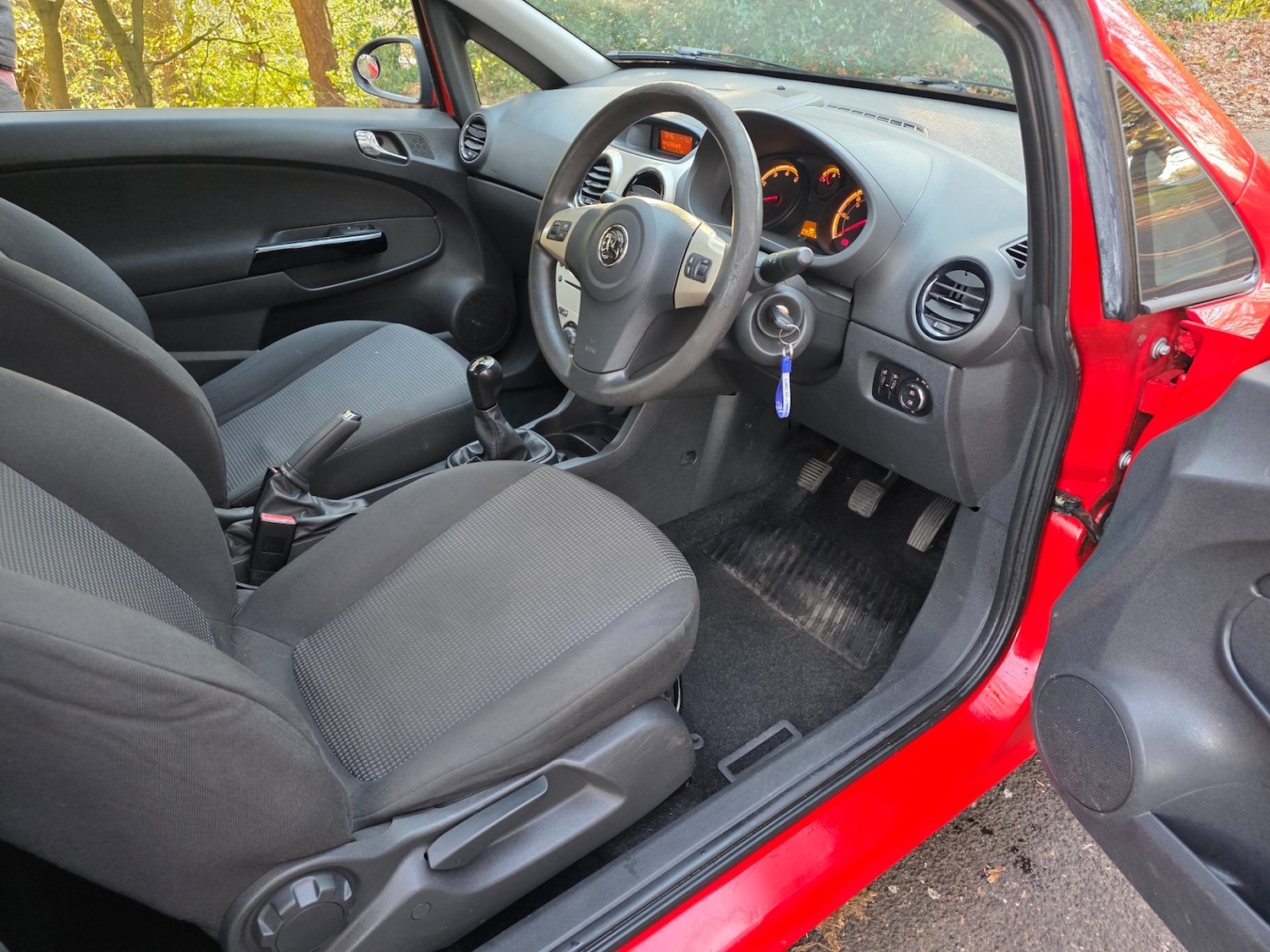 Used Vauxhall Corsa 2010 for sale - 77093503: Photo 10