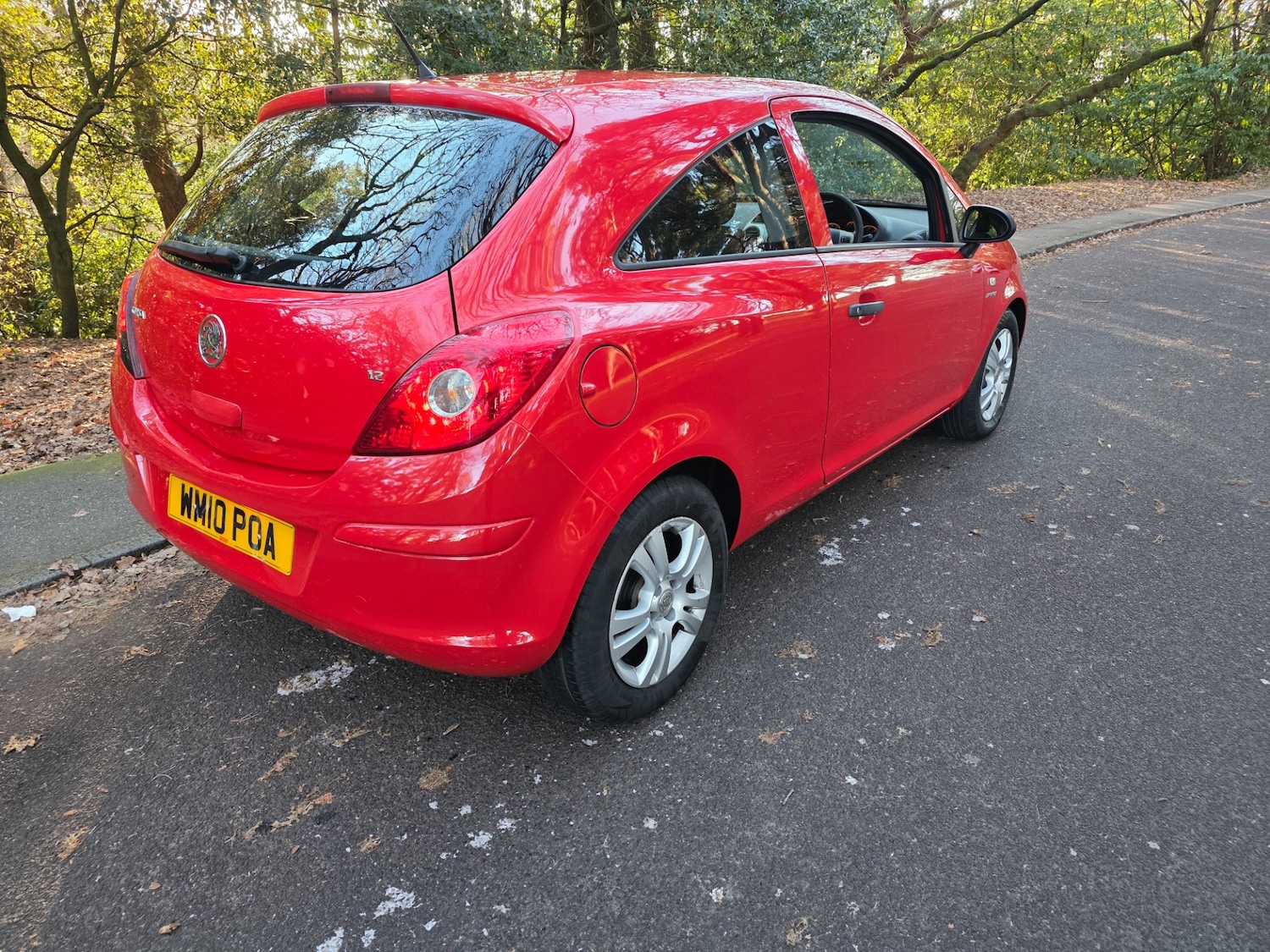 Used Vauxhall Corsa 2010 for sale - 77093503: Photo 3