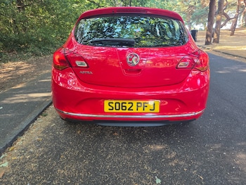 Used Vauxhall Astra 2012 for sale - 79477221: Photo