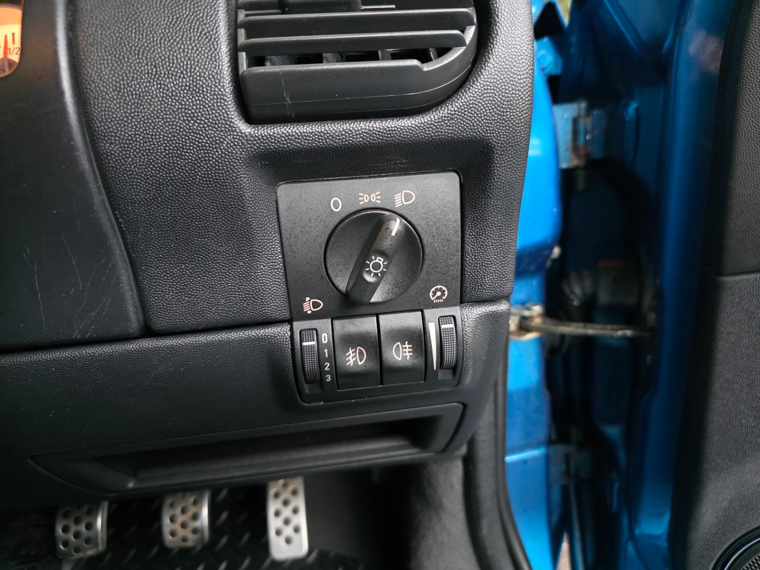 Used Vauxhall Tigra 2008 for sale - 76096919: Photo 24