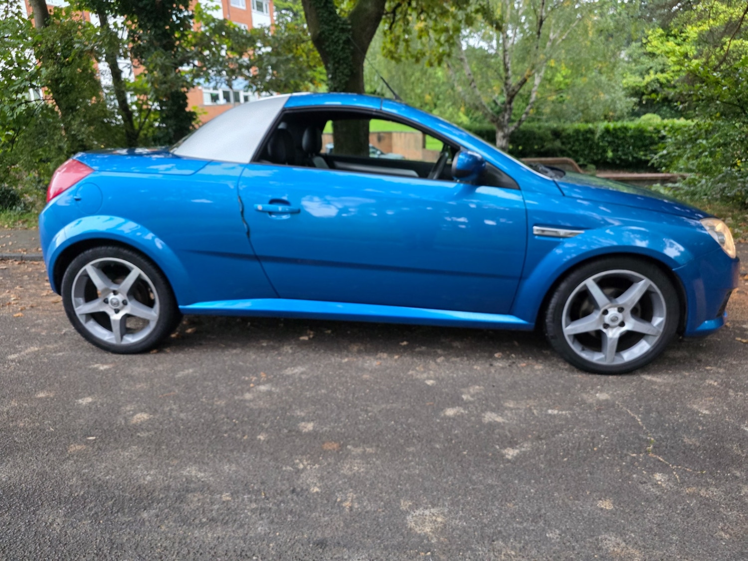 Used Vauxhall Tigra 2008 for sale - 76096919: Photo 3