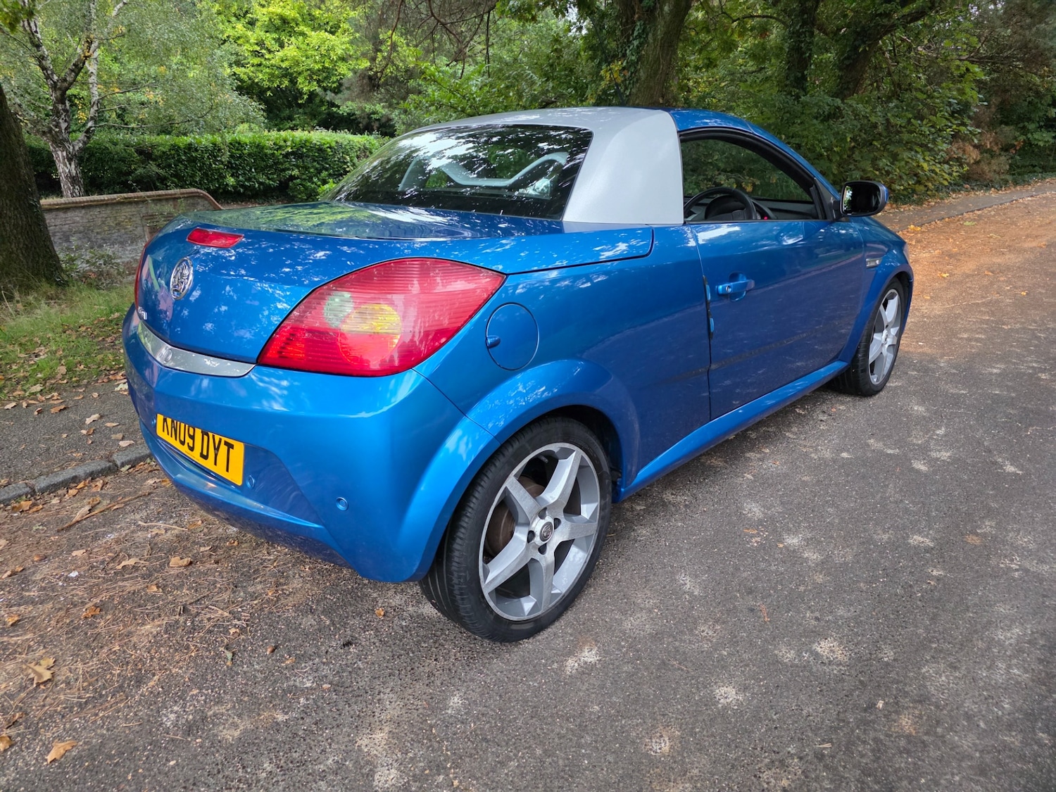 Used Vauxhall Tigra 2008 for sale - 76096919: Photo 4