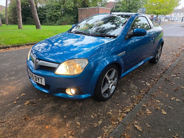 Used Vauxhall Tigra 2008 for sale - 76096919: Photo 8