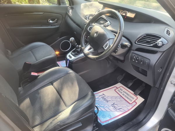 Used Renault Grand Scenic 2011 for sale - 74114983: Photo 10