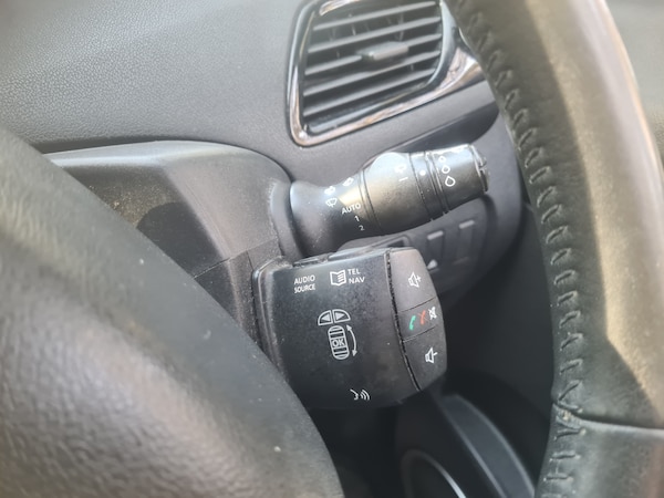 Used Renault Grand Scenic 2011 for sale - 74114983: Photo 15