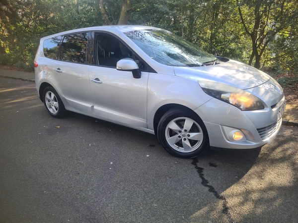 Used Renault Grand Scenic 2011 for sale - 74114983: Photo 1