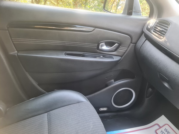 Used Renault Grand Scenic 2011 for sale - 74114983: Photo 20