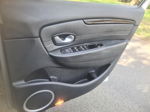 Used Renault Grand Scenic 2011 for sale - 74114983: Photo 22