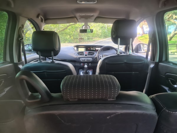 Used Renault Grand Scenic 2011 for sale - 74114983: Photo 34