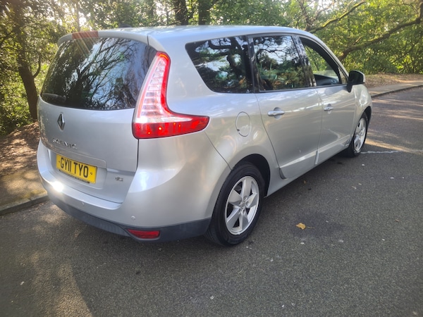 Used Renault Grand Scenic 2011 for sale - 74114983: Photo 3
