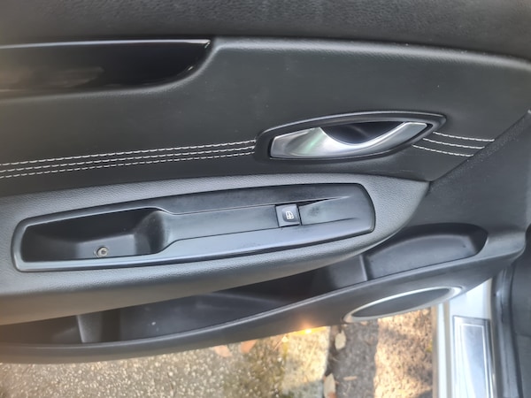 Used Renault Grand Scenic 2011 for sale - 74114983: Photo 44