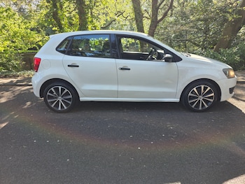 Used Volkswagen Polo 2011 for sale - 78352754: Photo