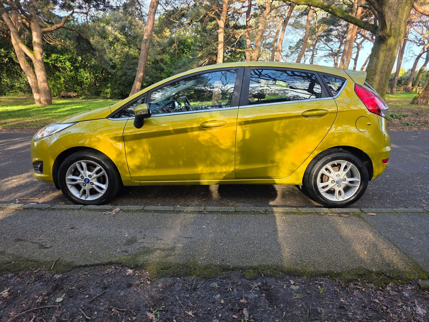 Used Ford Fiesta 2015 for sale - 77762235: Photo 6