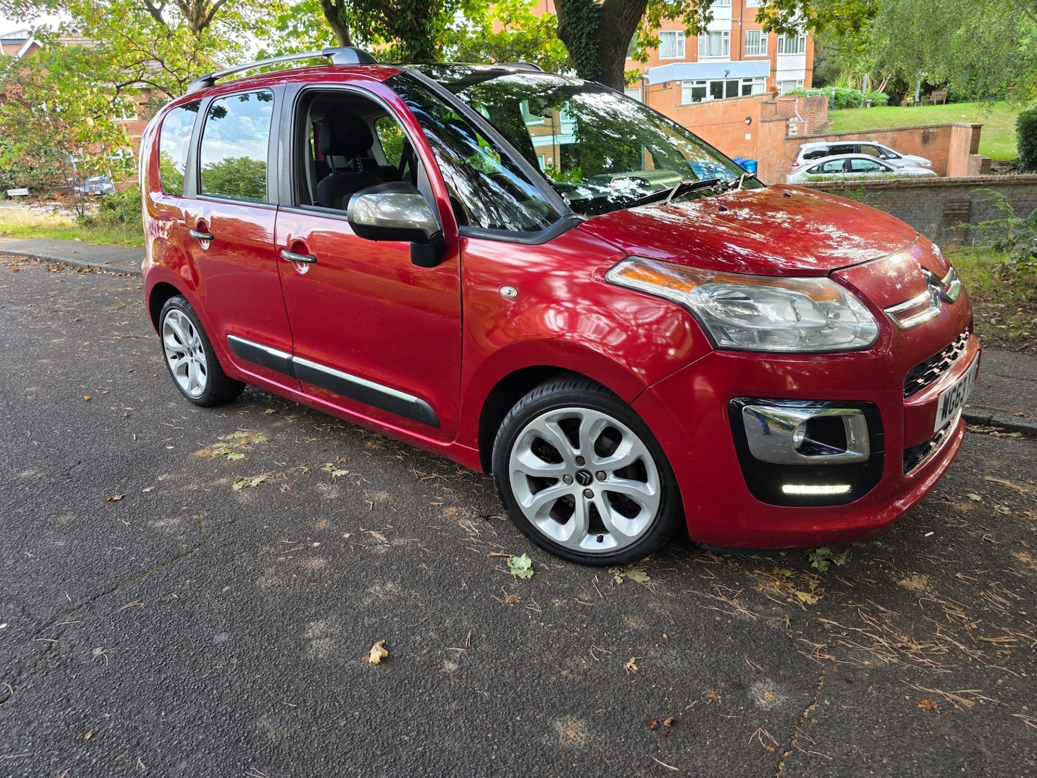 Vehicle 1
