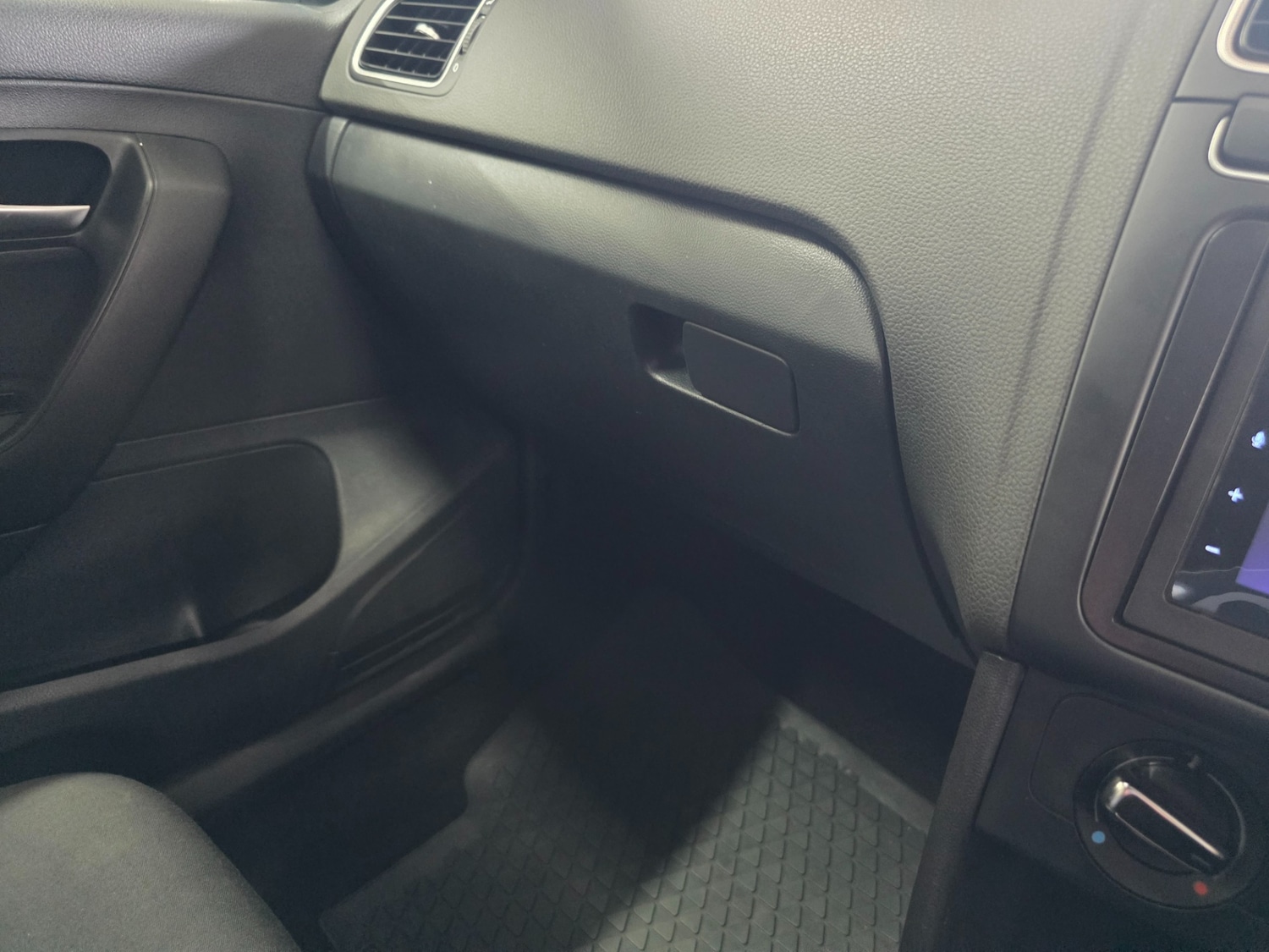 Used Volkswagen Polo 2013 for sale - 77024361: Photo 22