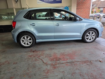 Used Volkswagen Polo 2013 for sale - 77024361: Photo