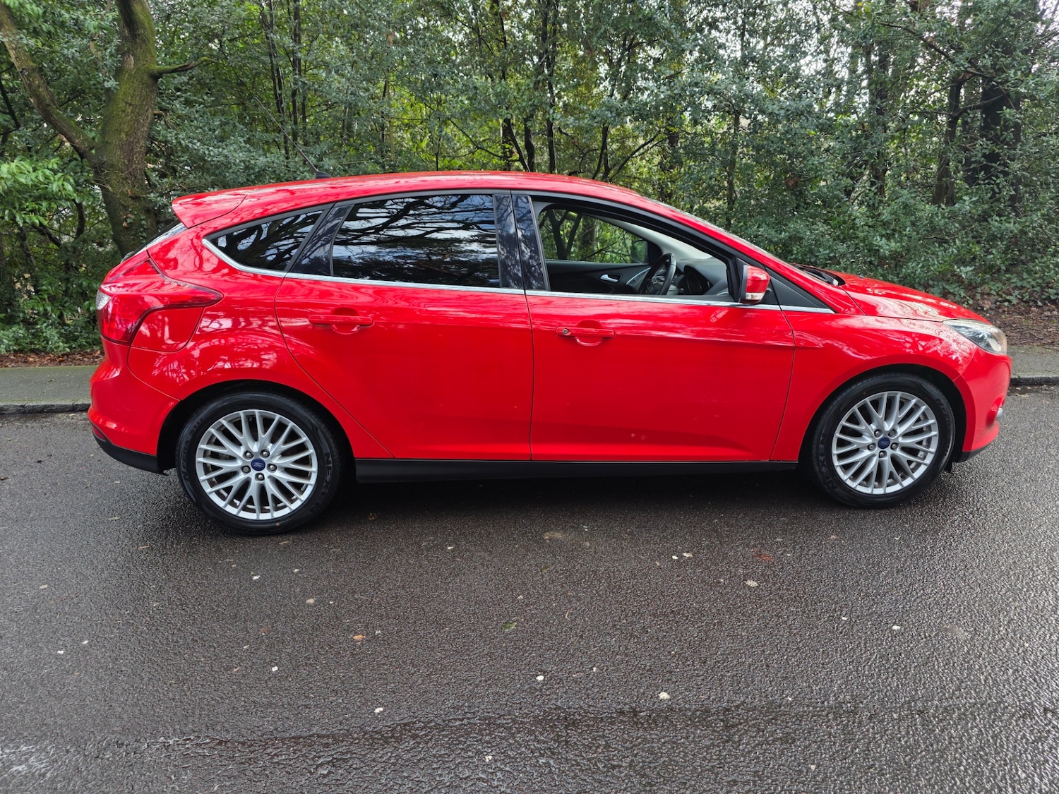 Used Ford Focus 2014 for sale - 77517585: Photo 2