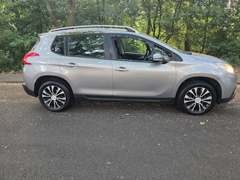 Used Peugeot 2008 2013 for sale - 79511335: Photo