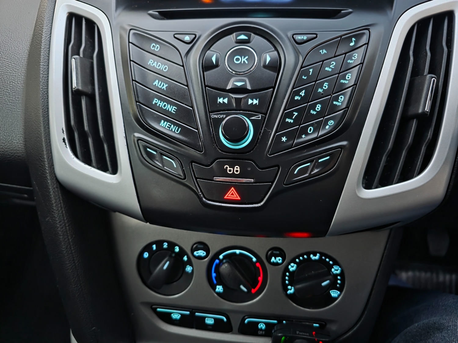 Used Ford Focus 2014 for sale - 77094352: Photo 16