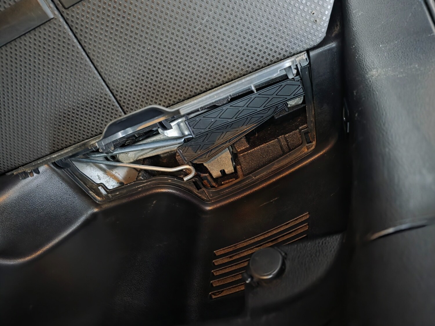 Used Nissan X-Trail 2008 for sale - 77054970: Photo 39