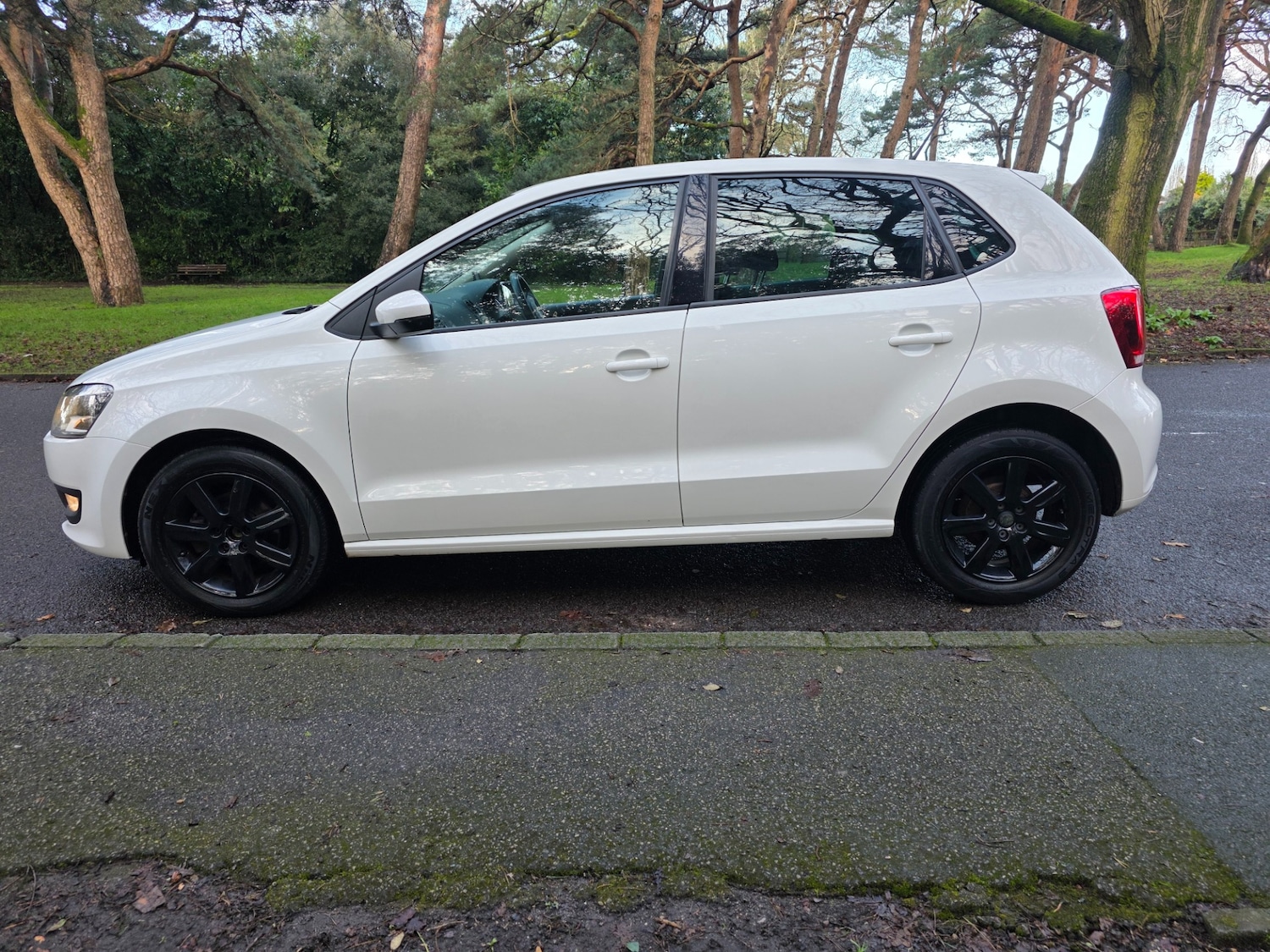 Used Volkswagen Polo 2012 for sale - 77700793: Photo 6