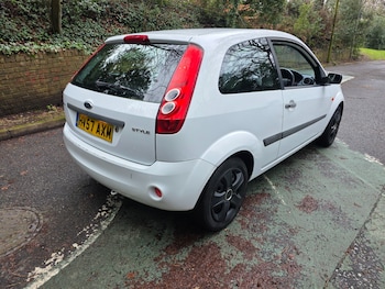 Used Ford Fiesta 2007 for sale - 77603754: Photo