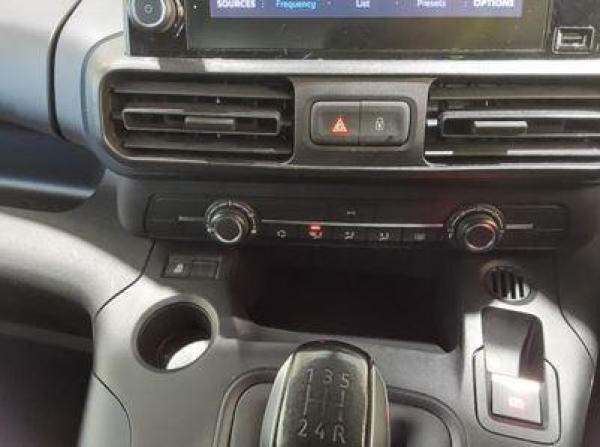 Used Peugeot Rifter 2019 for sale - 77103651: Photo 10