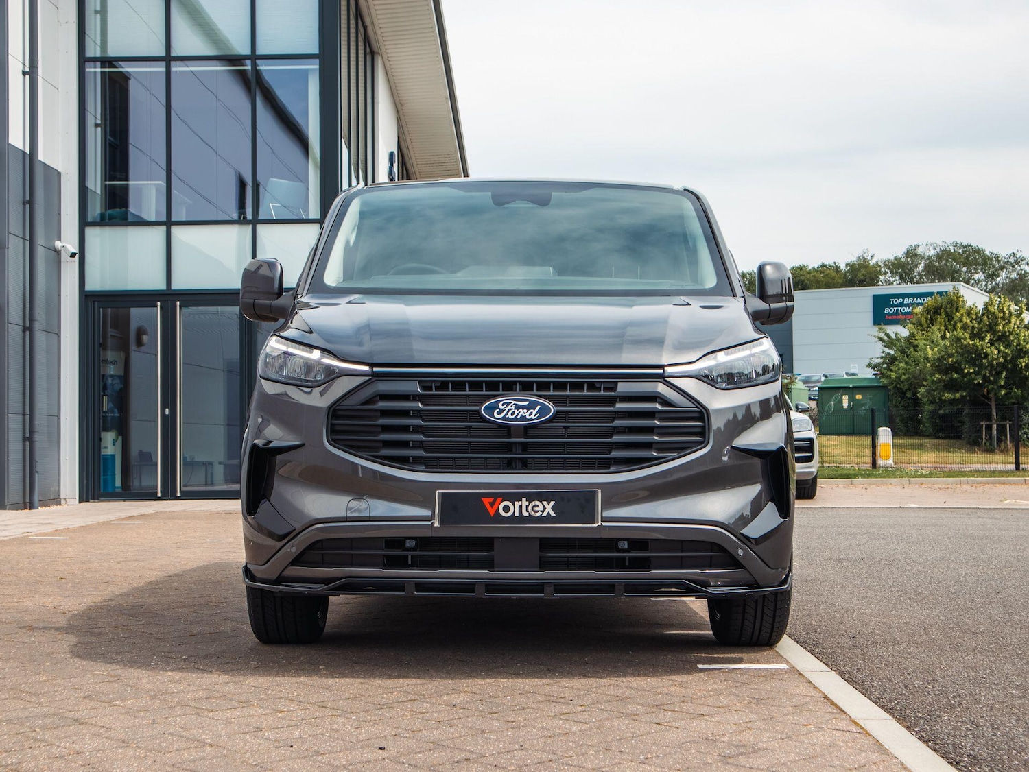 Used Ford Transit Custom 2025 for sale - 76689921: Photo 2