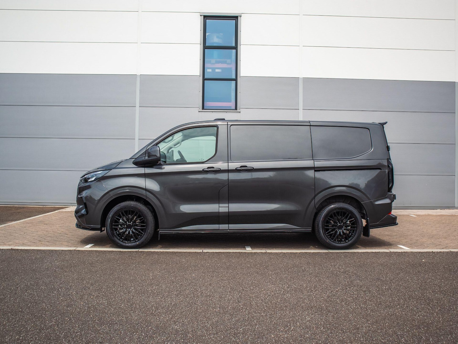 Used Ford Transit Custom 2025 for sale - 76689921: Photo 4