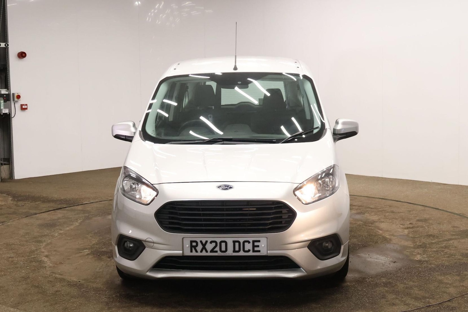 Used Ford Tourneo Courier 2020 for sale - 77454779: Photo 13