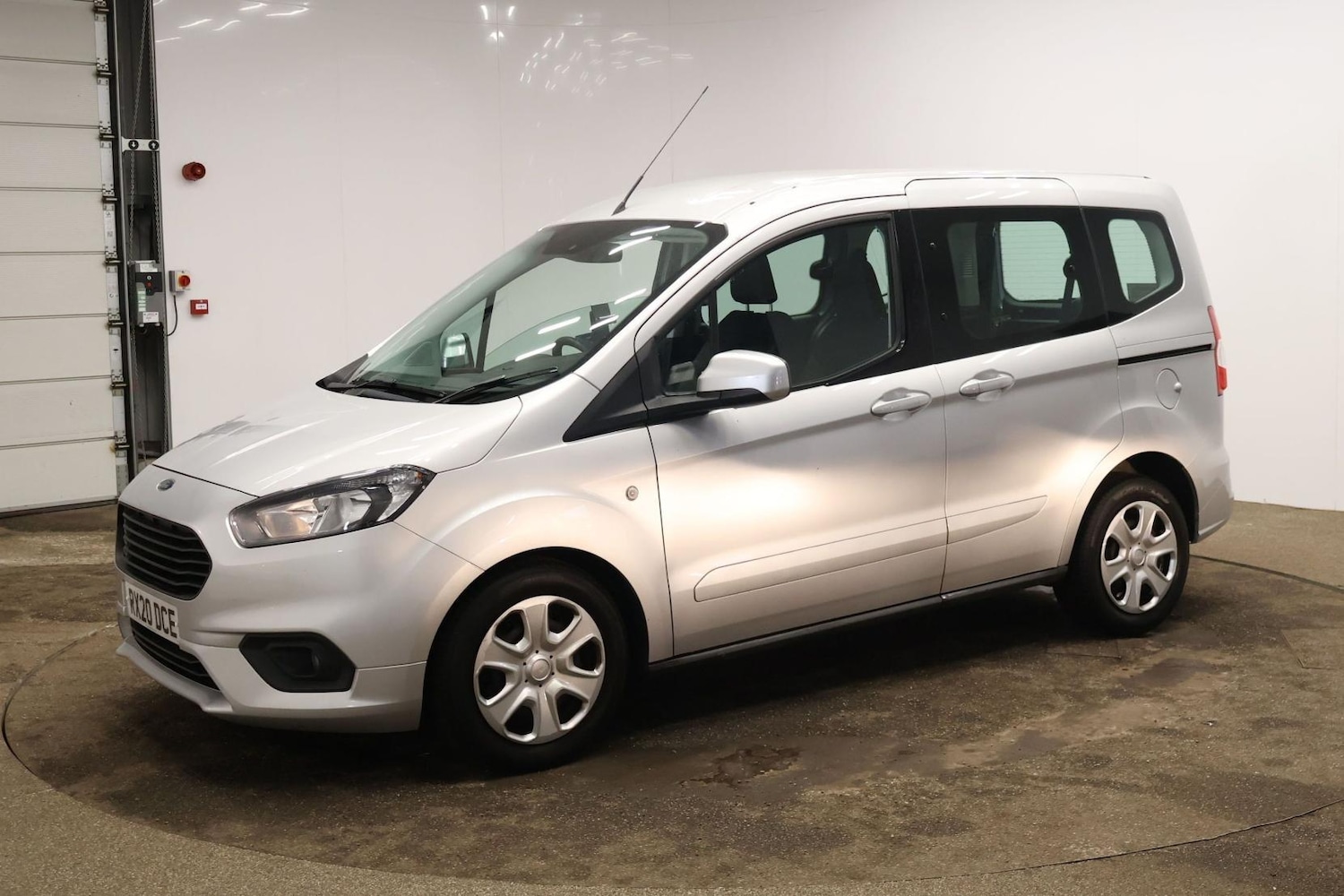 Used Ford Tourneo Courier 2020 for sale - 77454779: Photo 16