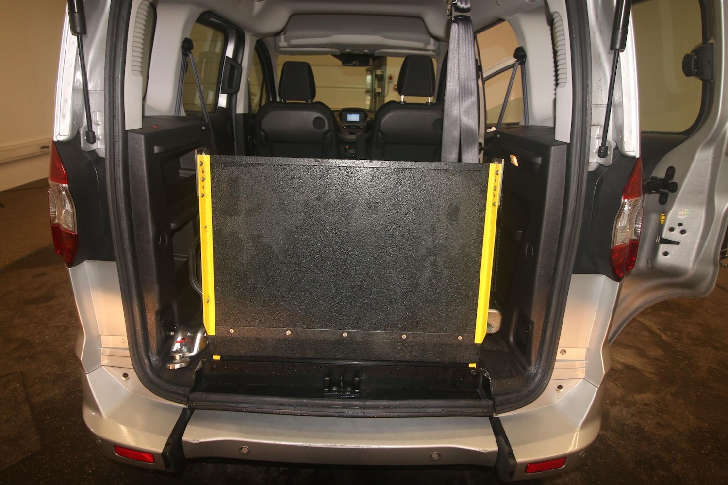 Used Ford Tourneo Courier 2020 for sale - 77454779: Photo 6