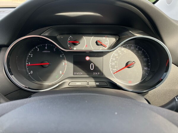 Used Vauxhall Crossland 2023 for sale - 76253295: Photo 15