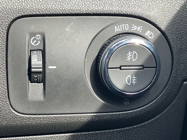 Used Vauxhall Crossland 2023 for sale - 76253295: Photo 33