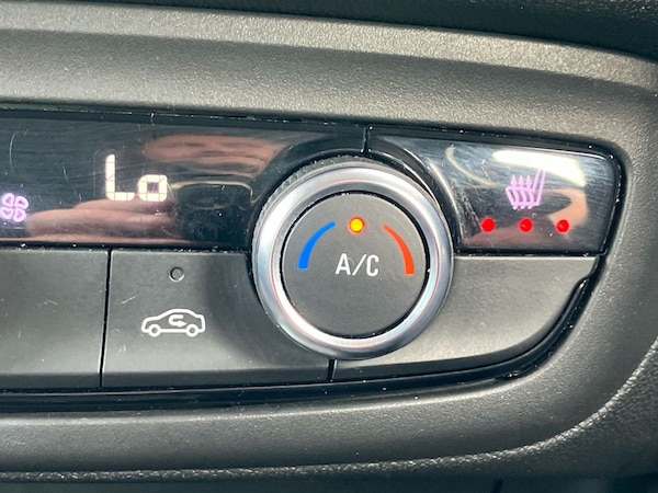 Used Vauxhall Crossland 2023 for sale - 76253295: Photo 38