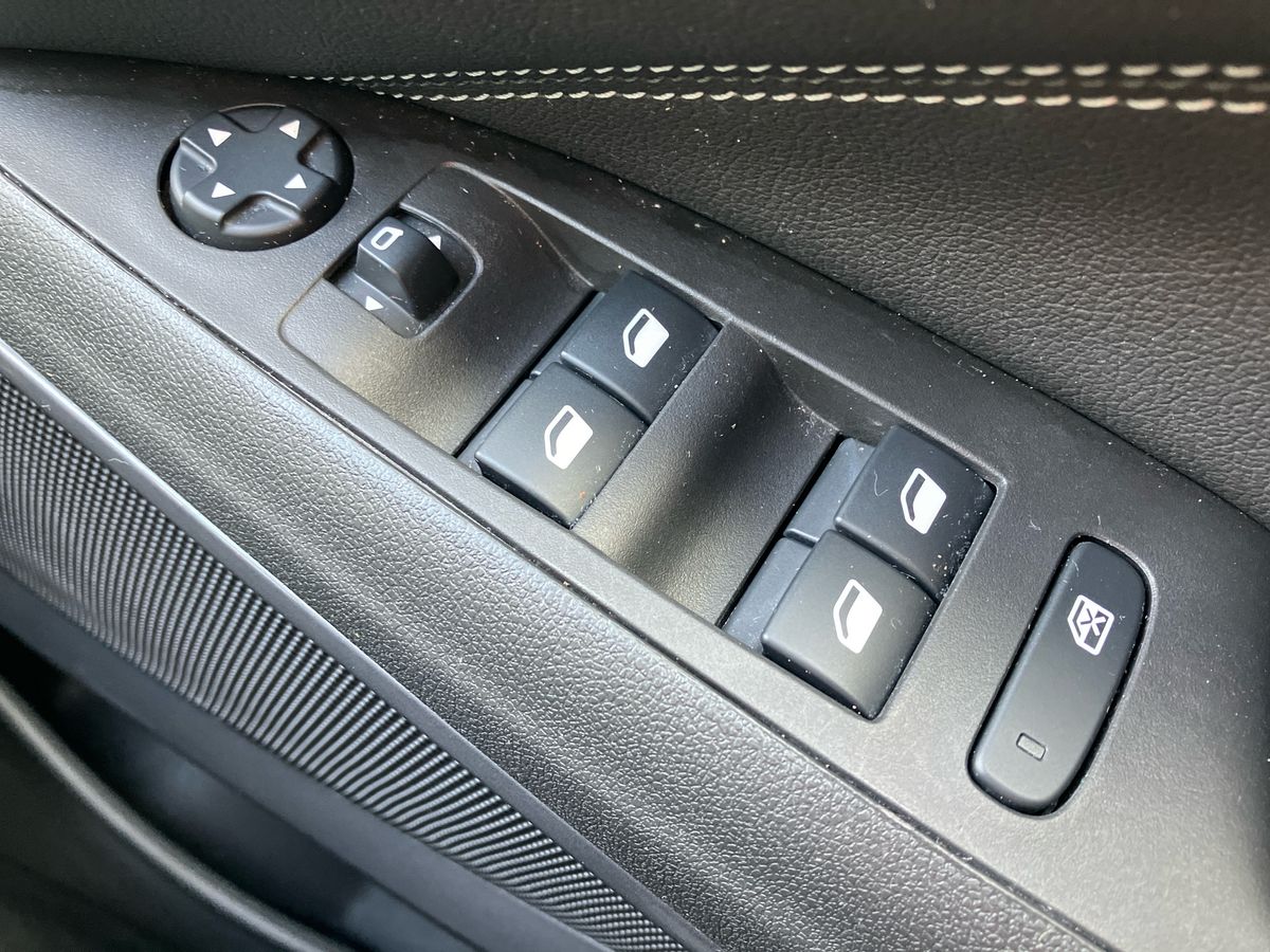 Used Vauxhall Crossland 2022 for sale - 76650652: Photo 18