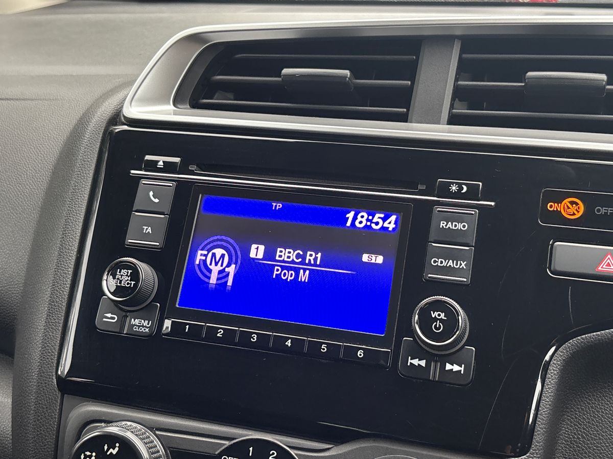 Used Honda Jazz 2018 for sale - 76565838: Photo 11